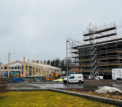 Byggnadsställningar - bygget av Bottnaryds Skola