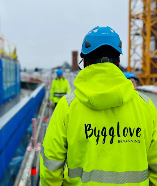 ByggLove-anställda ute på arbete